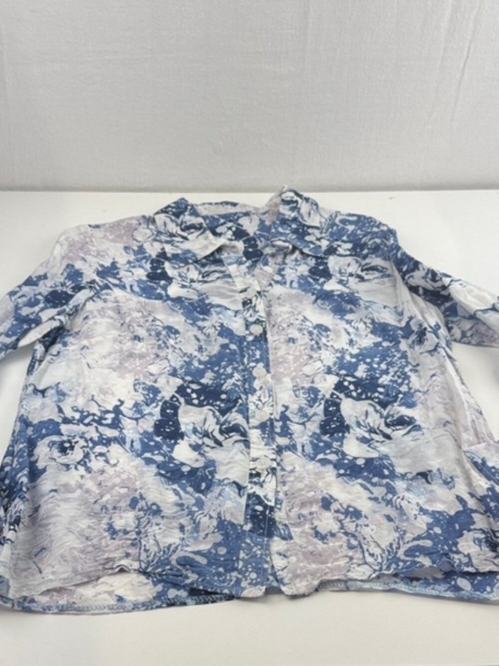 Tops - Picture 3 of 11